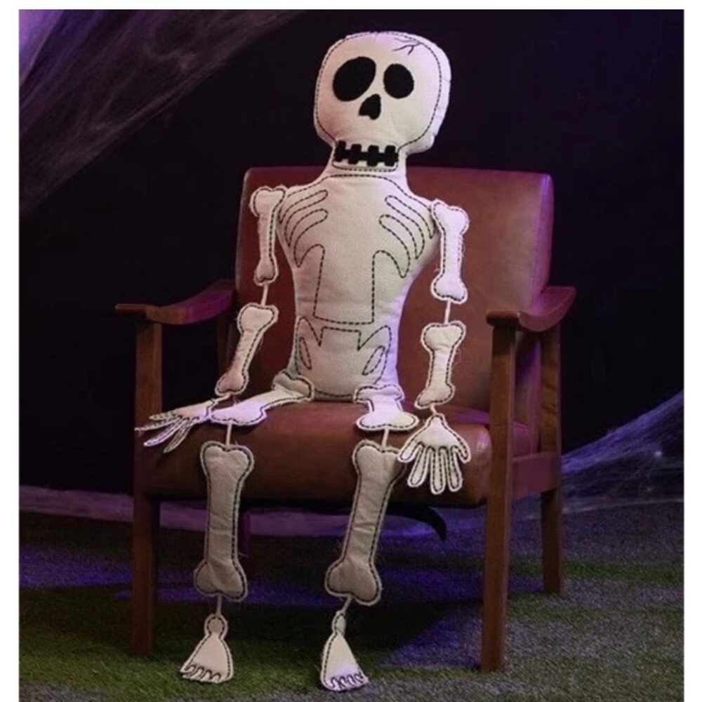 Exclusive 2025 Cracker Barrel Halloween Skeleton Sitter 4 Foot Long